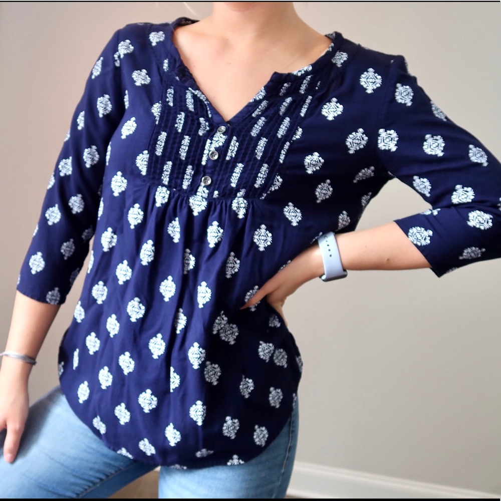 Patterned navy blouse - Picture 2 of 4